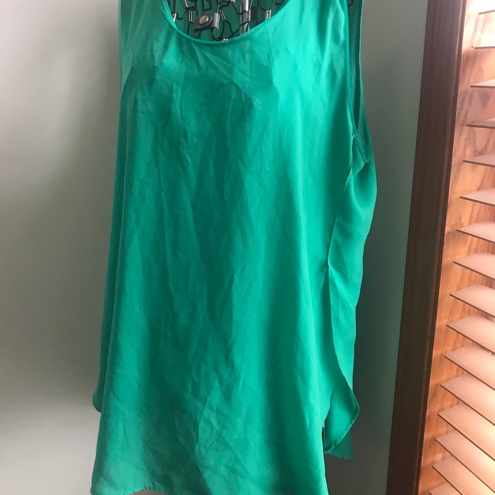 Light weight tank